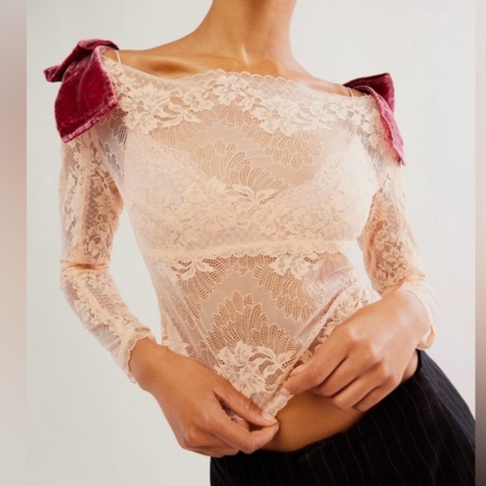 NWT! Free People Mademoiselle Top Peach Puree Lace Bow Shoulder Large